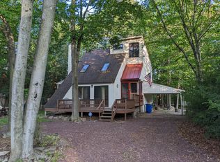 6261 Park Pl, Tobyhanna, PA 18466