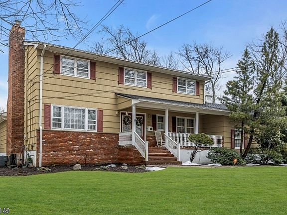 3rd image of 155 Meadow Rd