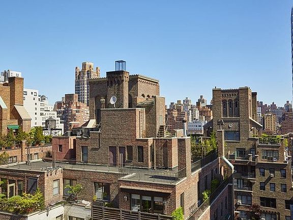 4th image of 245 E 72nd St APT 16E