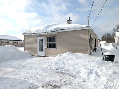 1908 Davitt St, Sault Sainte Marie, MI, 49783