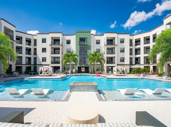 Sinclair at Palm Pointe