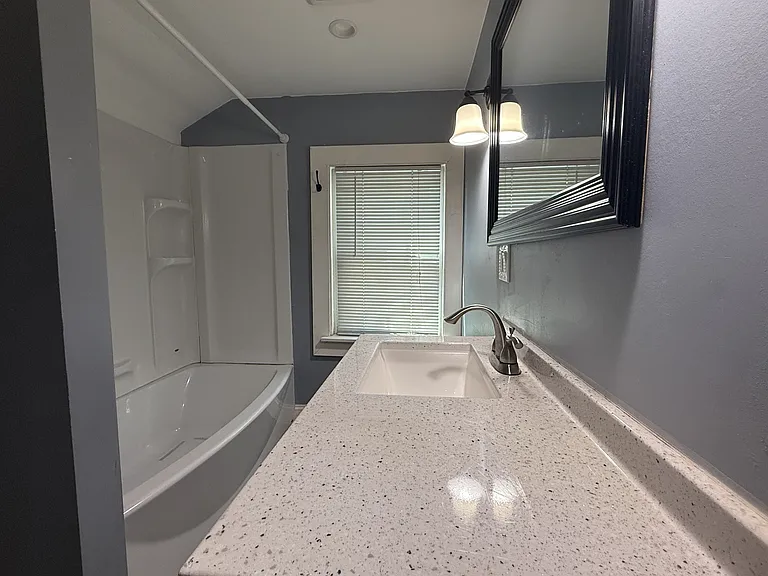 14 Green St — Photo 8