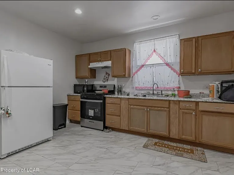 838 S Franklin St #1 — Photo 6