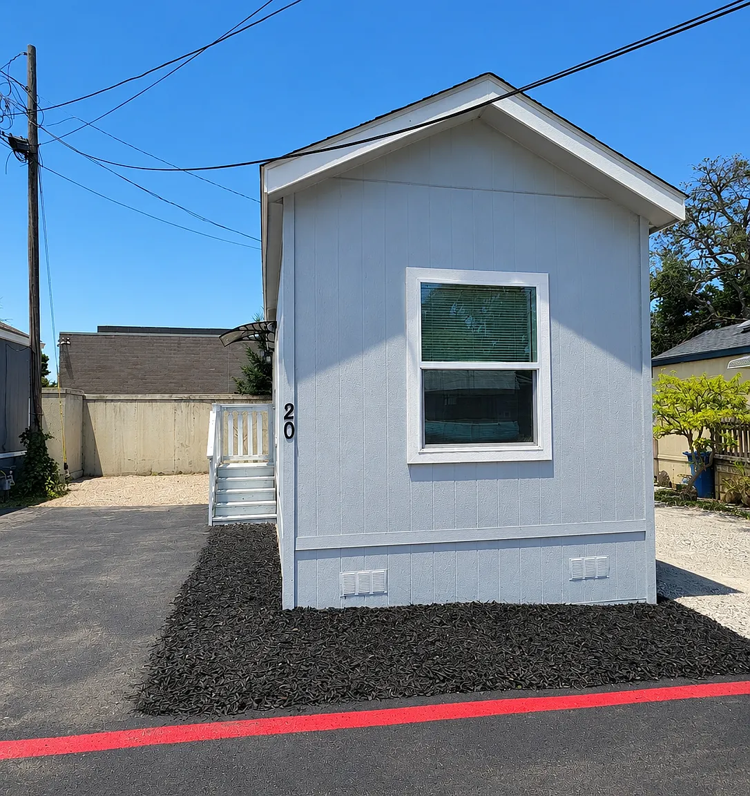 2 bed, 385 sqft, $2,345 — Photo 1
