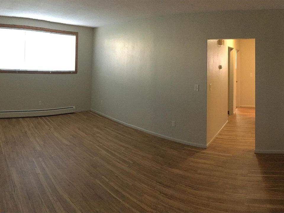 1st image of 505 28th Ave N APT 4