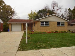 403 Hilton Ave, Rockford, IL 61107