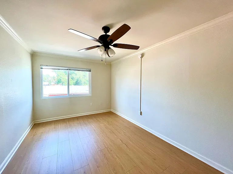1518 N Avenue 46 #108 — Photo 6