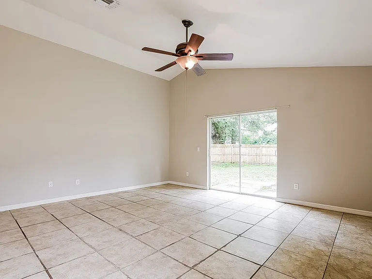 5420 Blue Grass St — Photo 5