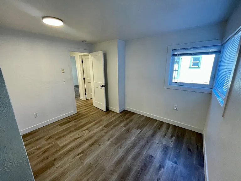 458 W 13th Ave #B — Photo 19