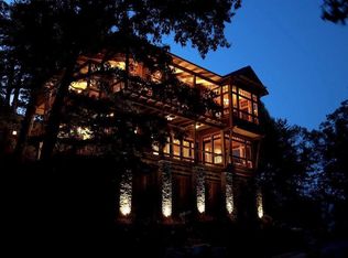 13 Old Lodge Rd, Robbinsville, NC 28771