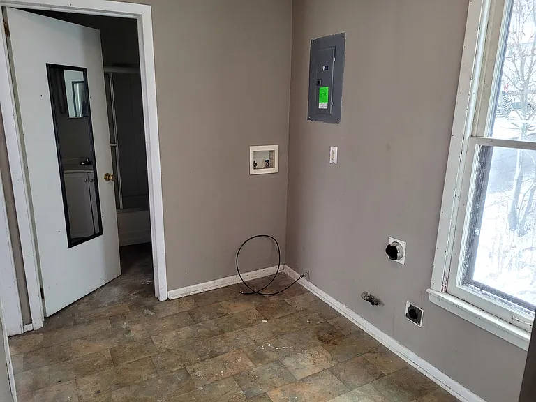 270A Liberty St #B — Photo 8