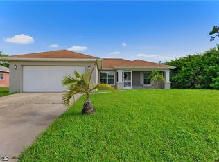 2910 65th St W, Lehigh Acres, FL 33971