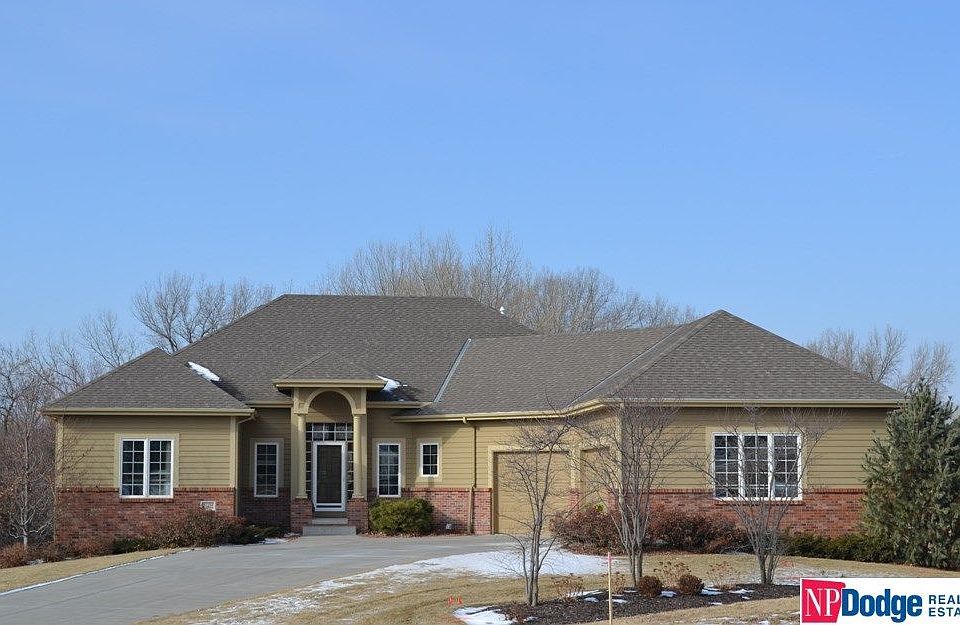 1st image of 21422 Pine Cir