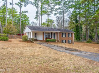 1213 Oak Ave, Hamlet, NC 28345