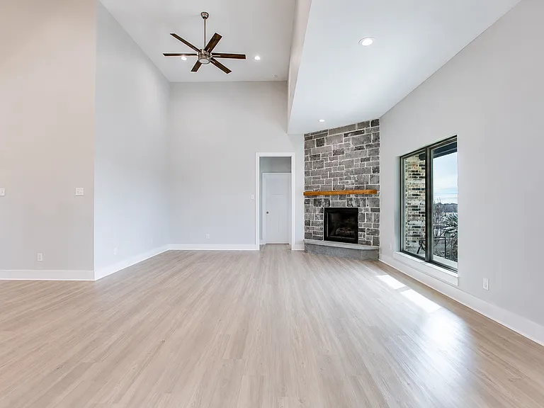 2610 Oak Hills Trl — Photo 7