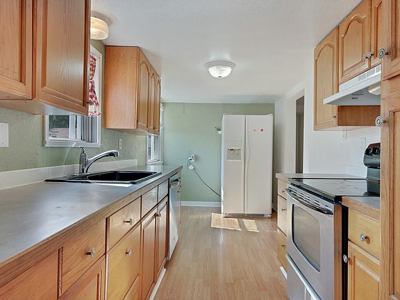 5th image of 312 Tacoma Blvd S