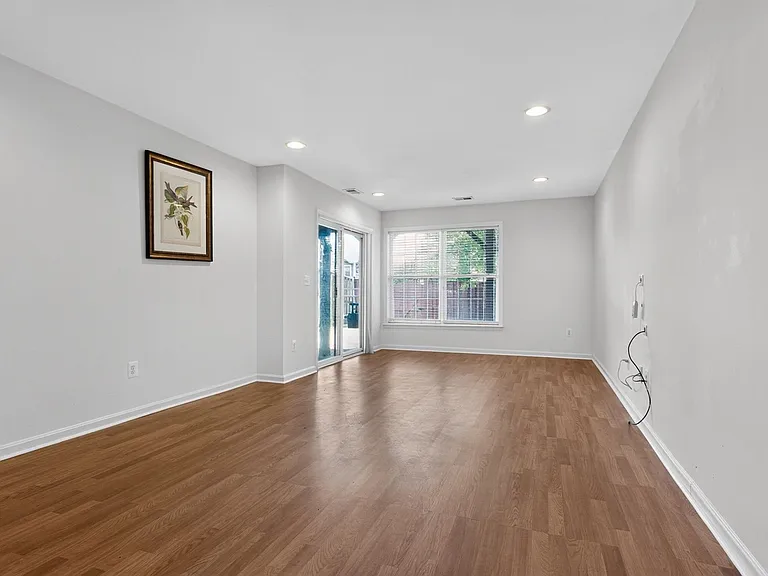 2347 Battery Hill Cir — Photo 29
