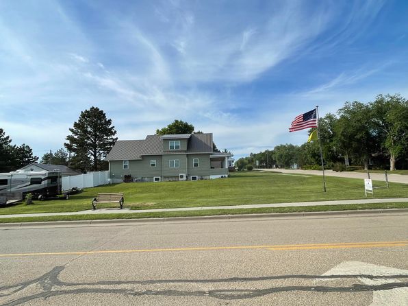 409 Jefferson Ave, Murdo, SD 57559