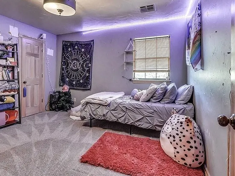 1408 Fox View Ct — Photo 22