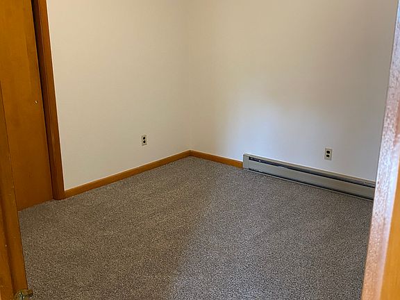 2nd image of 809 Old Salem Rd APT 3