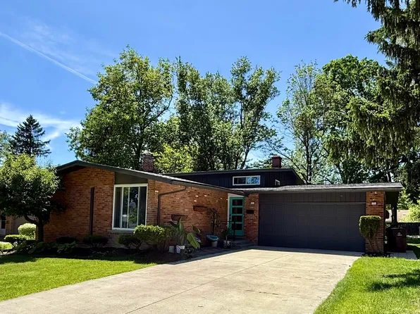 2740 Manchester Rd, Ann Arbor, MI 48104