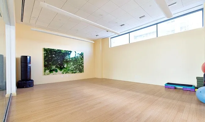 Sold by Real Direct | media 10