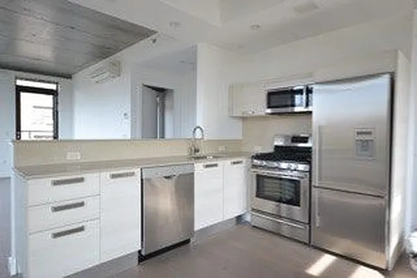 Rented by Bold New York | media 13