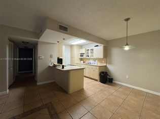 7221 Miami Lakes Dr APT A21, Hialeah, FL 33014
