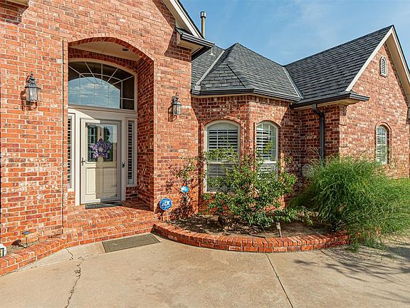 4th image of 12613 Flagstone Ct