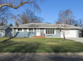 2837 Elm St N, Fargo, ND 58102