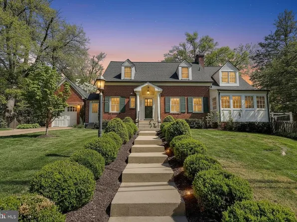 4822 Broad Brook Dr, Bethesda, MD 20814