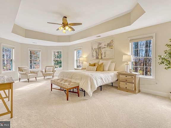 3rd image of 8380 Hickory Hollow Ct