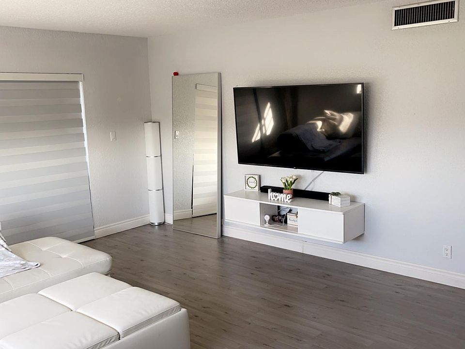 1st image of 5100 SW 90th Ave APT 401