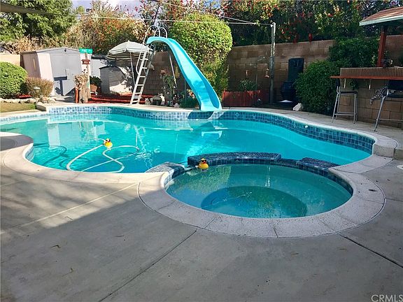 4th image of 32166 Debera Dr