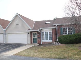 5222 S Hidden Dr, Milwaukee, WI 53221