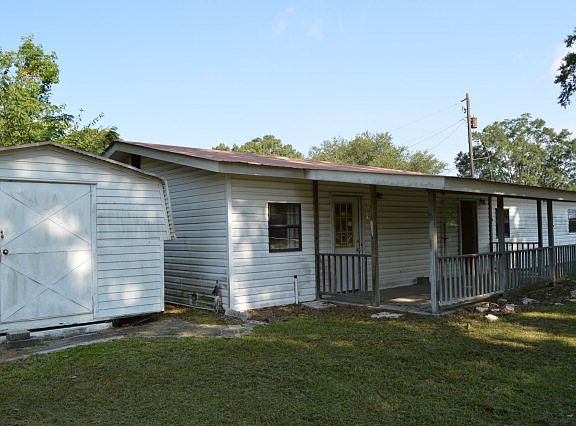 2nd image of 103 Parker St