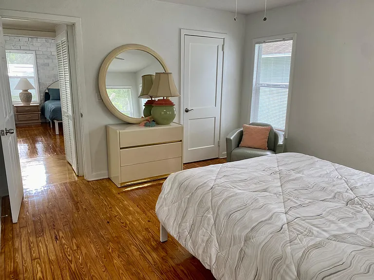 8716 N Tampa St — Photo 18