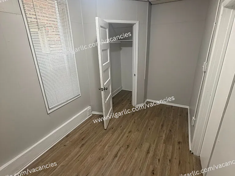 4856 Magoun Ave — Photo 21