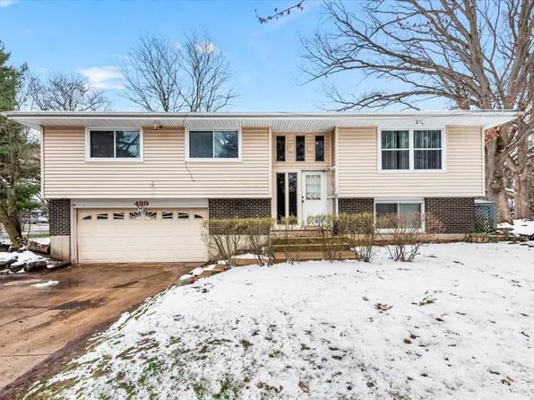 499 Maple Ave, Carpentersville, IL 60110