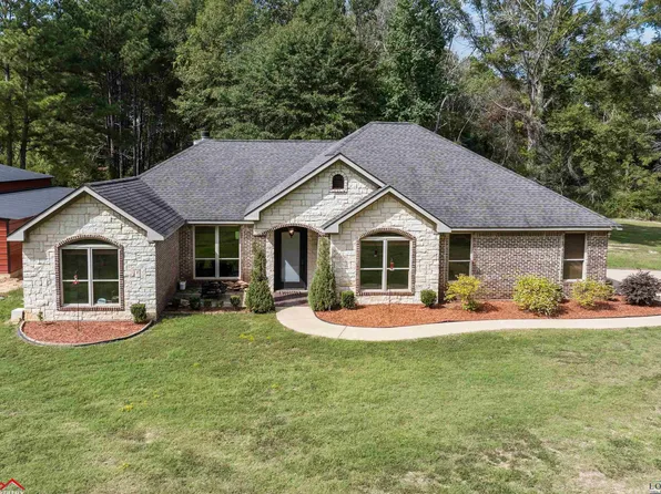 317 County Road 278, Carthage, TX 75633