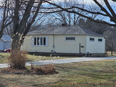3708 Riverside Rd, Benton Harbor, MI, 49022