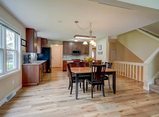 600 Louis Ct, Deforest, WI 53532