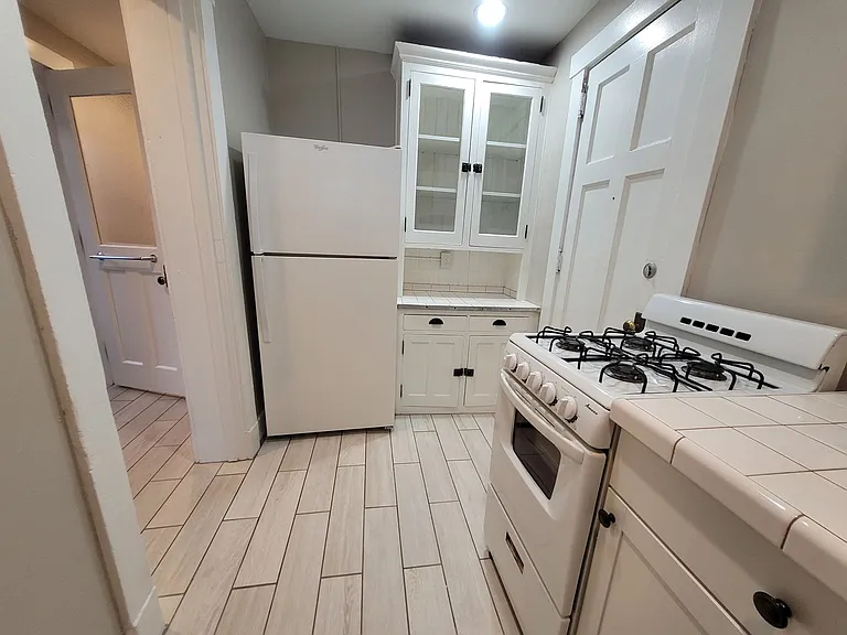 1534 Woodland Ave #B1 — Photo 15