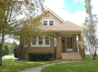 3673 S 15th St, Milwaukee, WI 53221