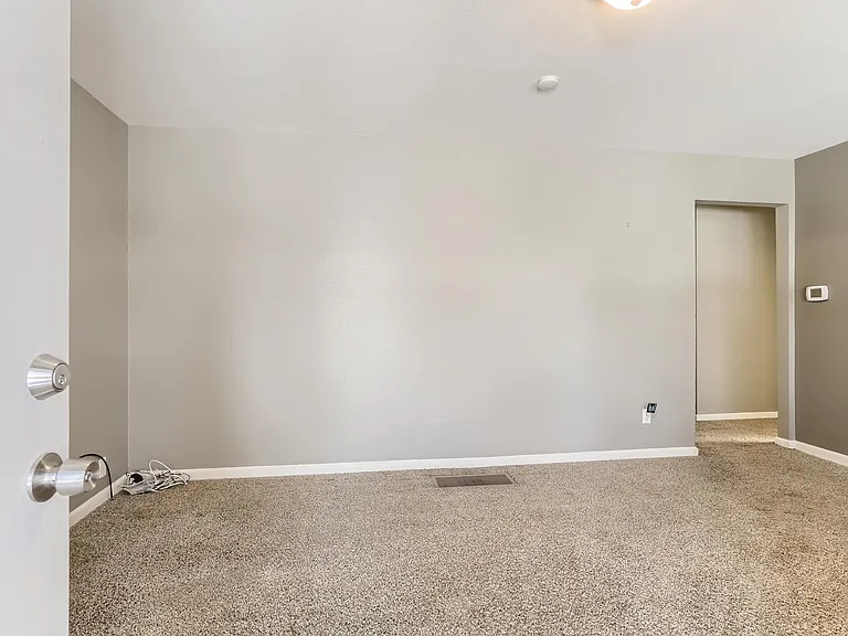 1090 Emporia St — Photo 16