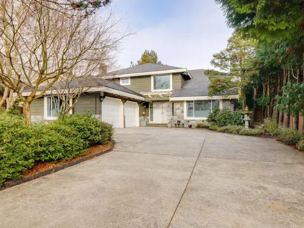 7680 Cheviot Pl, Richmond, BC V7C 3S6