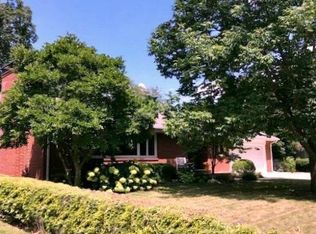 614 La Sell Dr, Champaign, IL