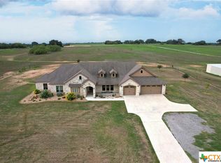 14122 La Vernia Rd, Saint Hedwig, TX 78152