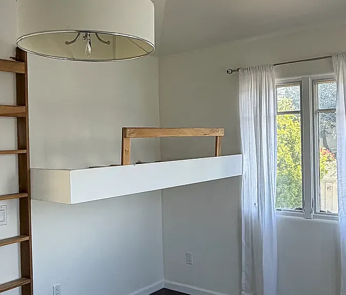 725 Laine St — Photo 9