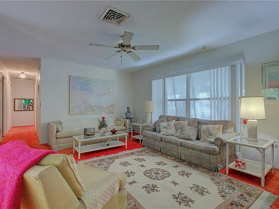 5th image of 364 Gulfbreeze Blvd